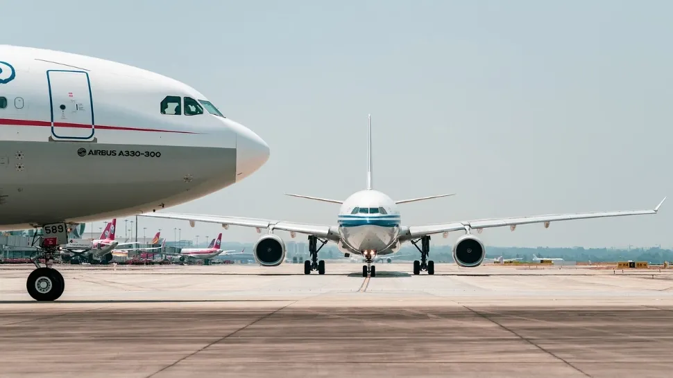 23 de zboruri anulate pe Aeroportul Otopeni din cauza conflictului din Orientul Mijlociu