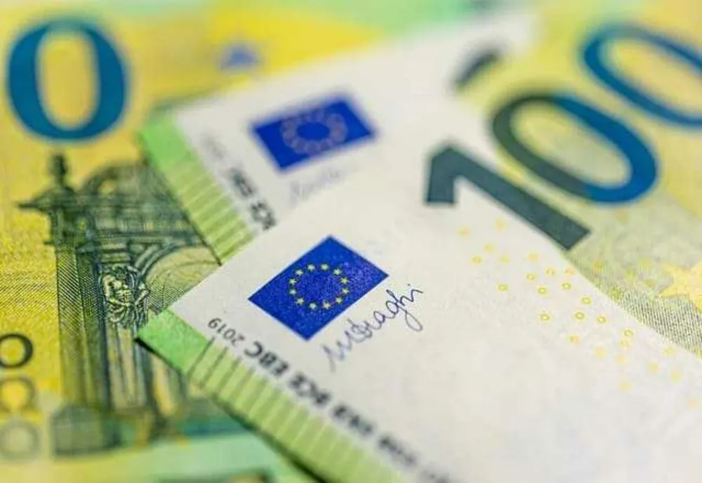 BULGARIA INTRODUCE AFIȘAREA DUALĂ A PREȚURILOR ÎN LEVA ȘI EURO, ÎNCEPÂND CU 8 AUGUST