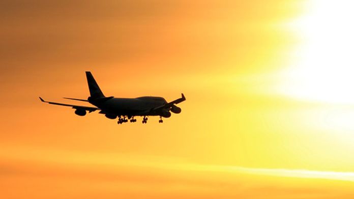 Traficul aerian internațional s-a prăbușit și nu dă semne de revenire