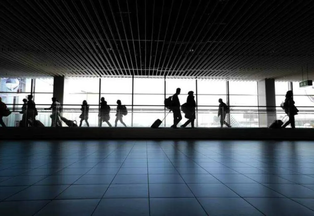 CLUJ: AEROPORTUL INTERNAȚIONAL 'AVRAM IANCU' ELIMINĂ RESTRICȚIILE DE VOLUM PENTRU RECIPIENTELE CU LICHIDE
