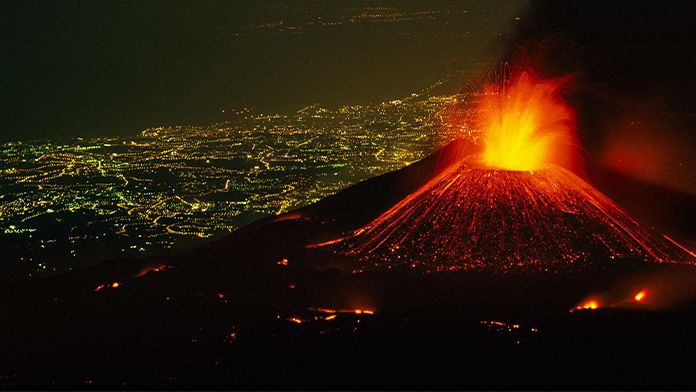 etna_eruption_696x392