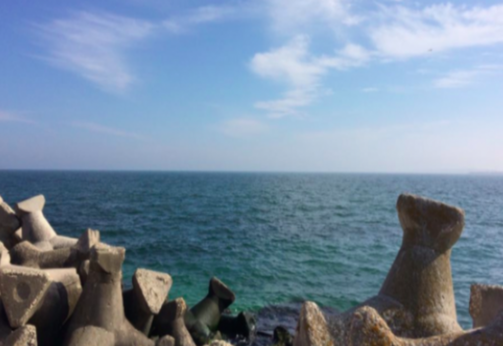 APA MĂRII NEGRE S-A RĂCIT BRUSC CU 10 GRADE CELSIUS